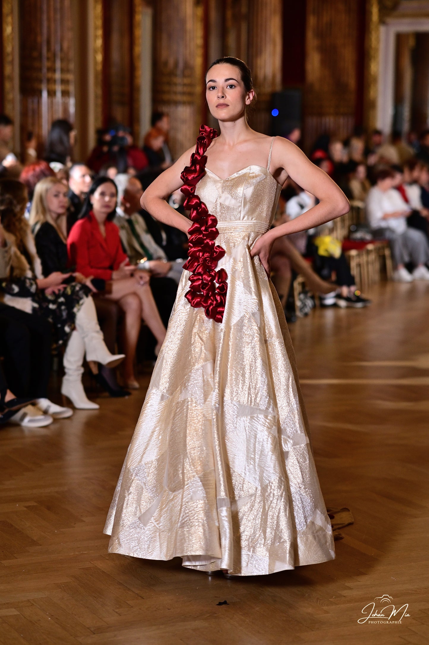 Luxurious Cream Evening Gown with Bold Red Floral Detailing